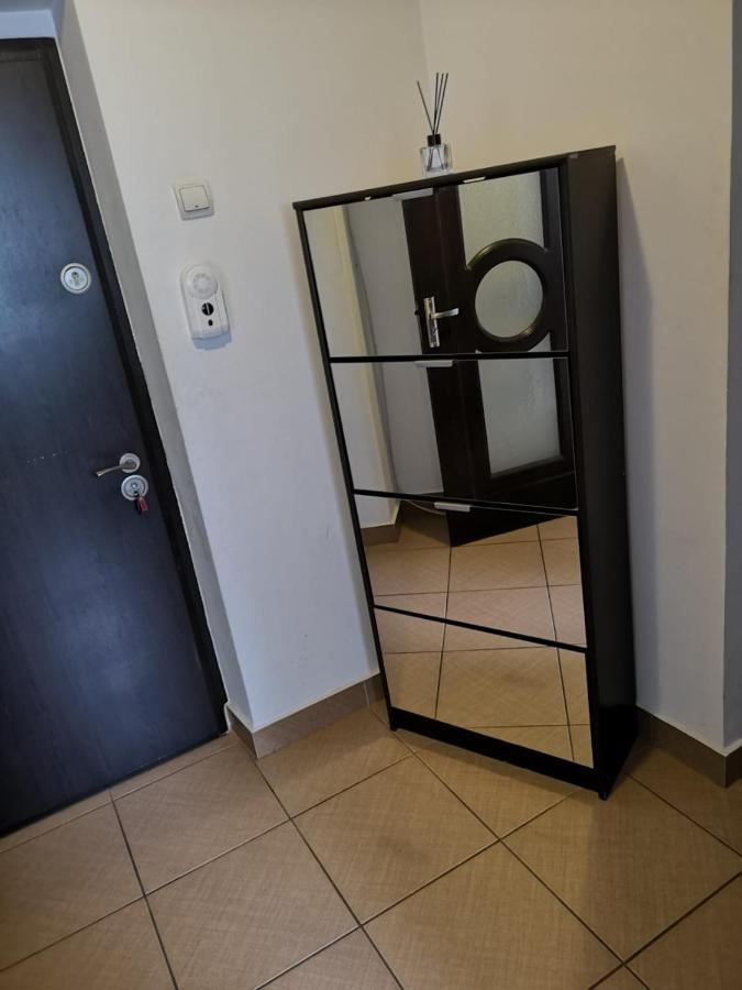 Deea Apartament Leilighet Craiova Eksteriør bilde